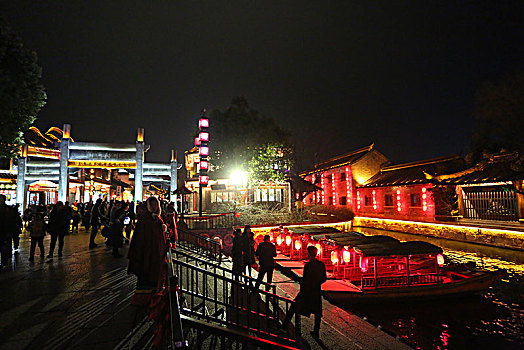 山东省枣庄台儿庄古城夜景