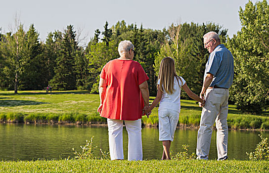女孩,消费,美好时光,祖父母,公园,埃德蒙顿,艾伯塔省,加拿大