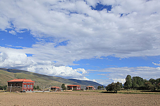 四川藏族民居