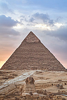 日落,狮身人面像,前景,切夫伦金字塔,背景,吉萨金字塔,埃及