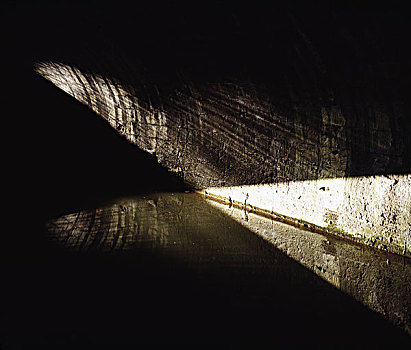 阳光,发光,入口,运河,隧道,光线,亮光,墙壁,反射,水,科纳特和埃文运河,沐浴,英国,十一月,2003年