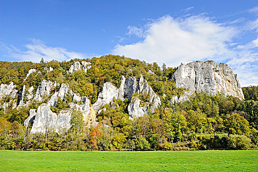 侏罗纪,石灰石,悬崖,石头,右边,秋天,多瑙河,山谷,靠近,锡格马林根,地区,巴登符腾堡,德国
