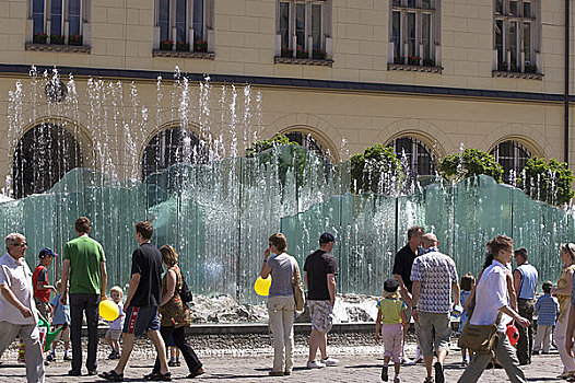 孩子,玩,水,喷泉,市场,老城,弗罗茨瓦夫,波兰