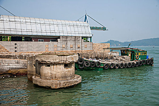 福建厦门鼓浪屿岛上残留的碉堡