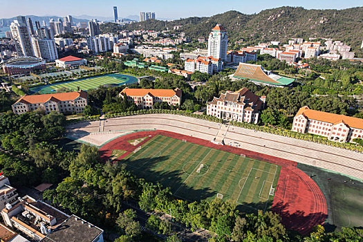 航拍厦门大学建筑风光