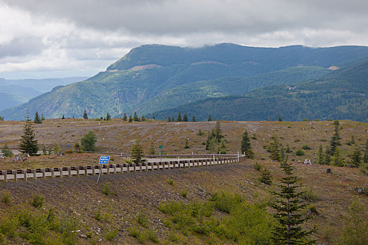 圣海伦,火山