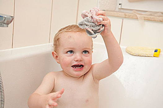 男孩,2岁,玩,浴缸,毛巾