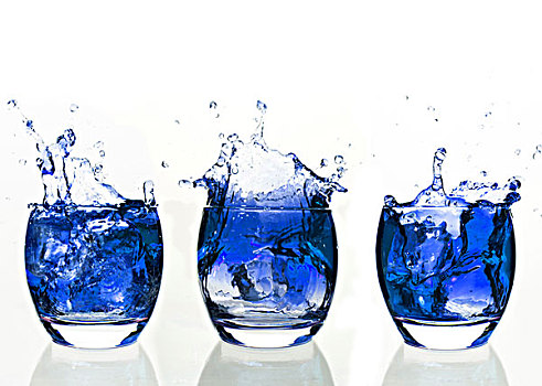 序列,安放,蓝色,液体,大玻璃杯,白色背景,背景