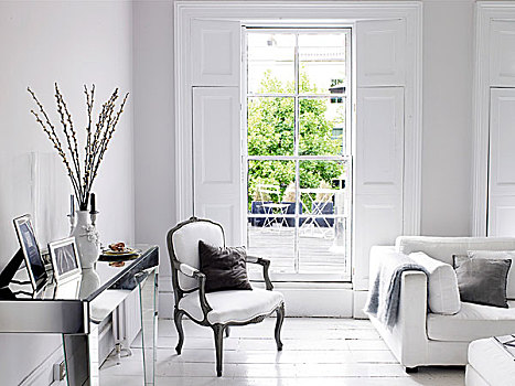 时代特征,扶手椅,靠近,银,桌子,现代,起居室