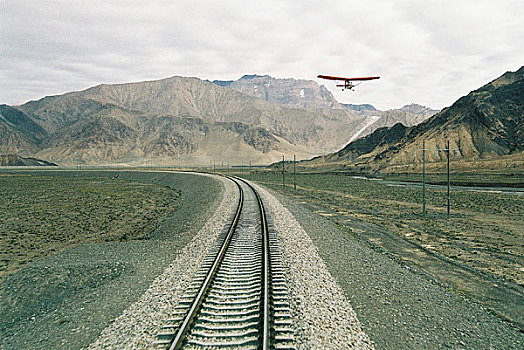 青藏铁路建设测绘