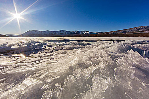 破损,冰,堆积,岸边,寒冬,麦克唐纳湖,冰川国家公园,蒙大拿,美国