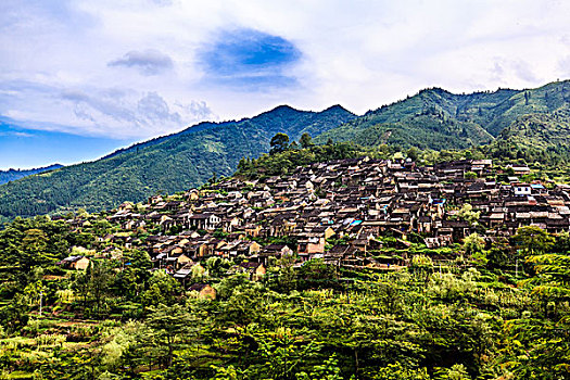 油岭瑶寨全景