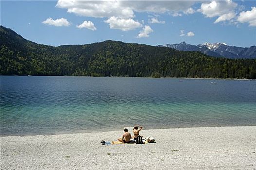 两个,坐,白色,海滩,质朴,清晰,蓝色,高山湖,靠近,上巴伐利亚,德国