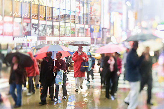 时代广场,雨天