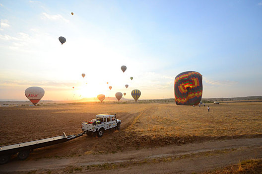 土耳其热气球日出
