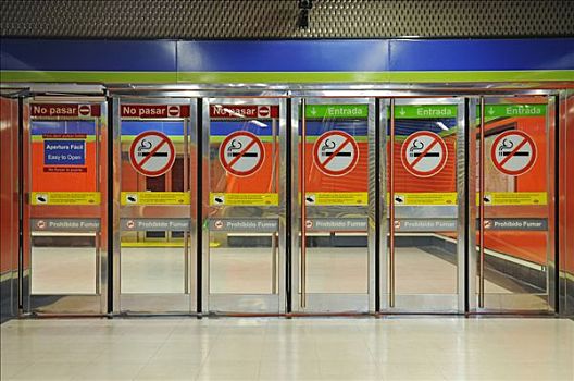 玻璃门,禁止吸烟,标识,空,马德里,西班牙,欧洲
