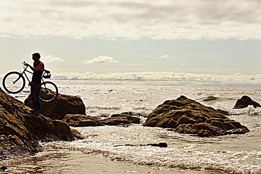 一个人,自行车,上方,石头,海滩,潮汐