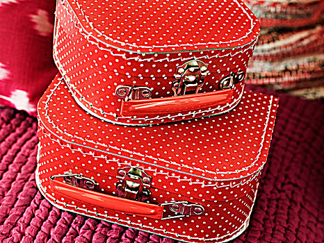 小,红色,手提箱