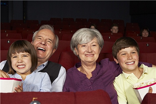 祖父母,看,电影,电影院,孙辈