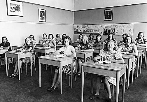 班级,桌子,女孩,学校,特雷勒堡,瑞典,艺术家,未知