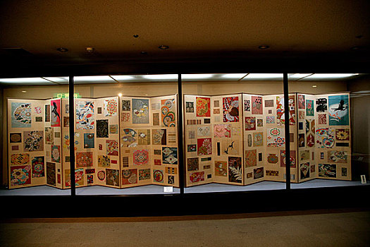京都府,西阵织和服会馆展示介绍有关西阵织历史,有关资料的展览馆