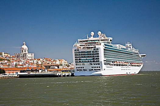 游船,停泊,教堂,背景,里斯本,葡萄牙