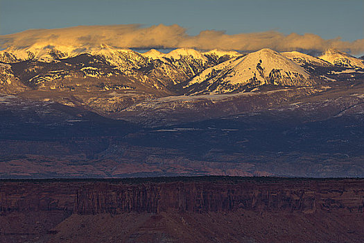 积雪,山峦,峡谷,俯瞰,峡谷地国家公园,犹他,美国