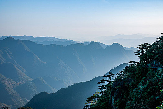 江西上饶三清山群山峡谷