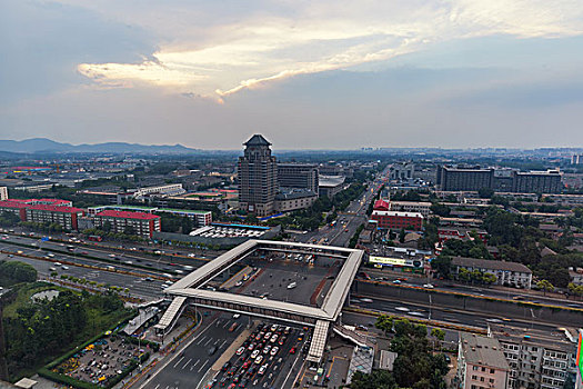 中关村夜景与北大