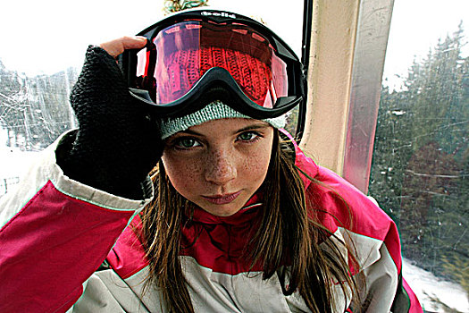 小女孩,滑雪服
