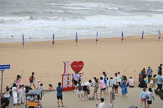 山东省日照市,五号台风,杜苏芮,来势汹汹,海水浴场拉起警戒线禁止游客下海