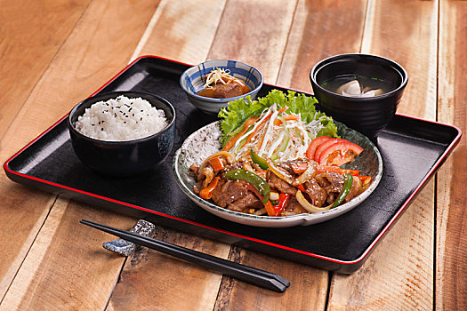 日本,食物,托盘,米饭,汤,炒制,牛肉,沙拉