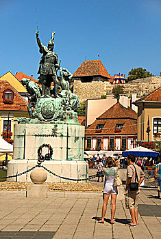 大广场,雕塑,游客,城堡,埃格尔,匈牙利,欧洲