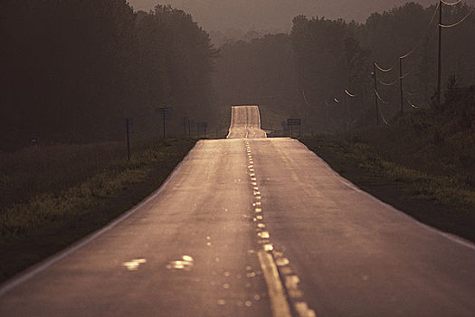 笔直,道路