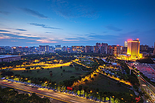 廣東東莞南城中心廣場公園夜景