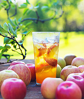 玻璃杯,有机,苹果汁,富士苹果,苹果,户外桌