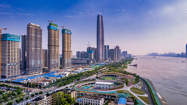 武漢最高樓綠地中心附近城市航拍