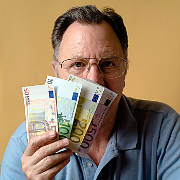 男人,拿着,欧元,货币,正面,脸