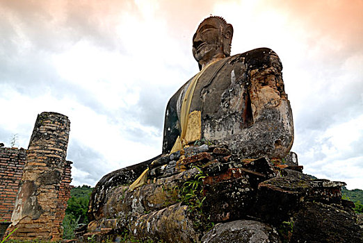 煤烟,遮盖,佛,雕塑,佛教,庙宇,寺院,轰炸,越南,战争,老,省,老挝,东南亚,亚洲