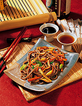 日式,荞麦,面条,香菇,竹笋,小洋葱,整个食物,食物,日本,烹饪