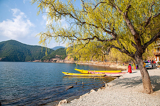 四川省凉山州泸沽湖湖畔