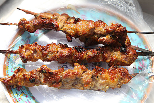 新疆哈密,网红烤肉,不仅仅是好吃,还有好看