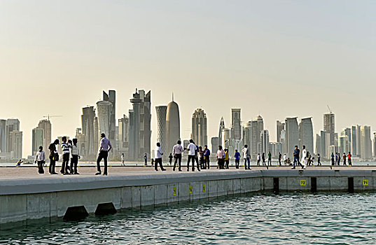 路人,摩天大楼,天际线,多哈,卡塔尔,亚洲