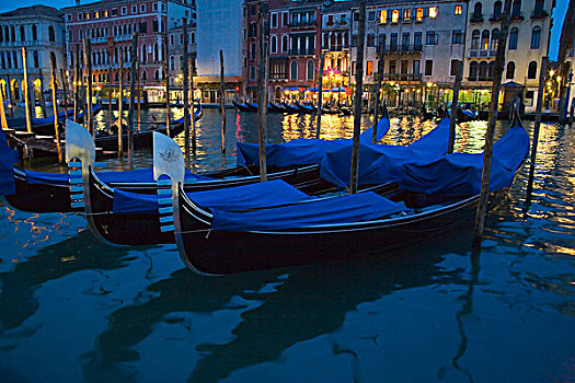 意大利,威尼斯,大运河,夜晚,小船,停放