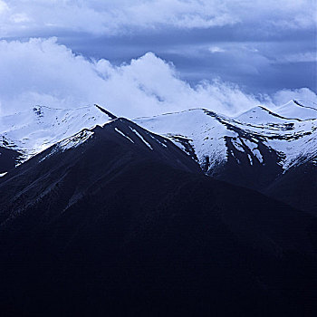 西藏林芝色季拉山南迦巴瓦峰