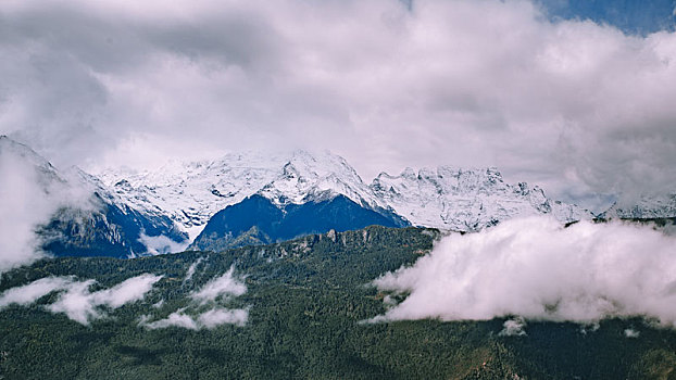 梅里雪山