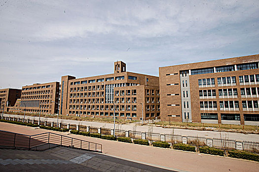 天津大学,南开大学