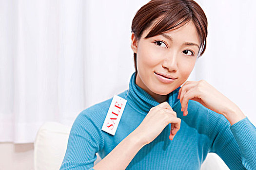 女青年,試穿,毛衣