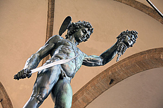 佛罗伦萨百花大教堂雕塑