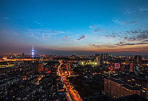 夜眺南京城